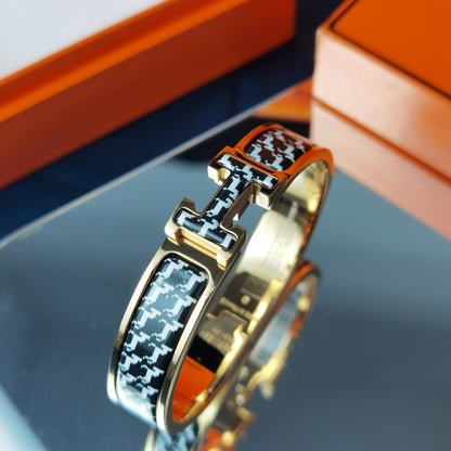 [Love's Uplift]H HORSE BRACELET 12MM
