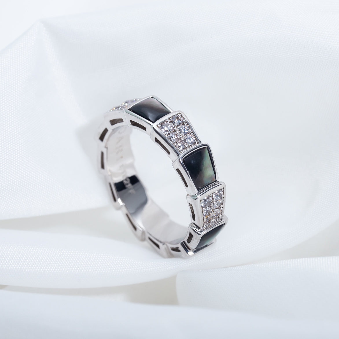 [Love's Uplift]SERPENTI RING SILVER DIAMOND BLACK MOP 4MM