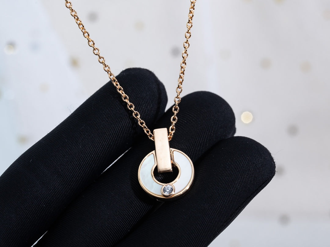 [Love's Uplift]GARI NECKLACE PINK GOLD MOP