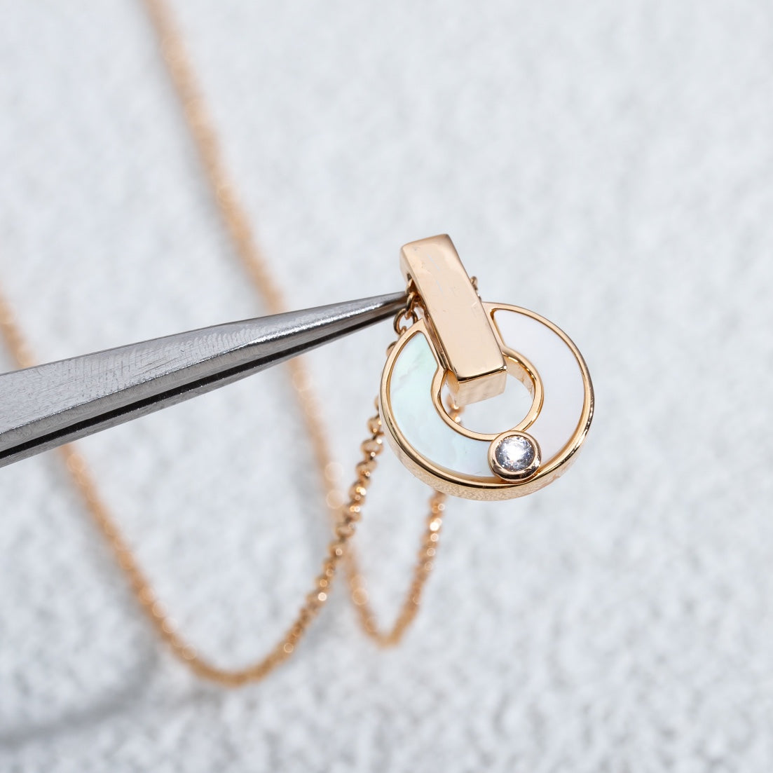 [Love's Uplift]GARI NECKLACE PINK GOLD MOP