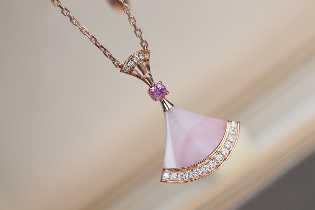 [Love's Uplift]DREAM NECKLACE PINK MOP DIAMOND