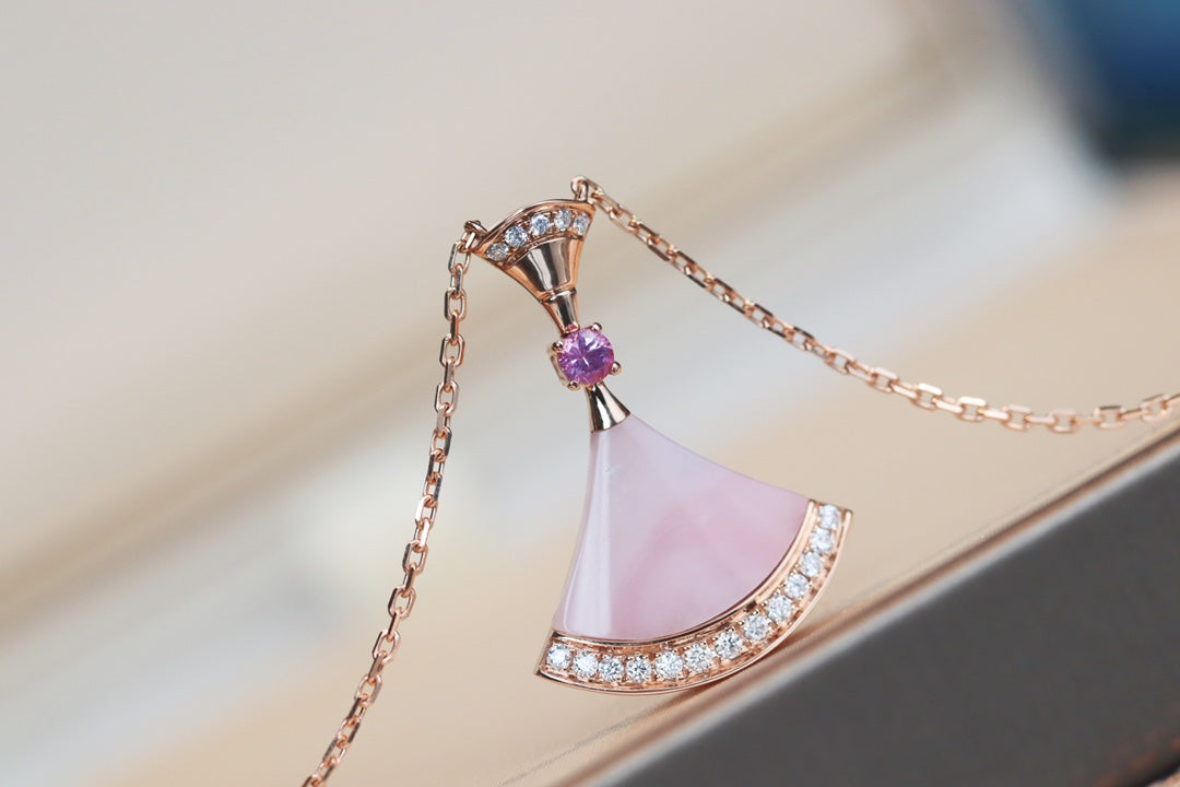 [Love's Uplift]DREAM NECKLACE PINK MOP DIAMOND