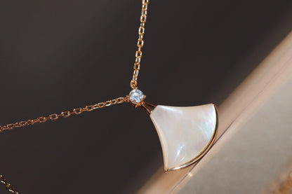 [Love's Uplift]DREAM NECKLACE WHITE MOP PINK GOLD 1 DIAMOND