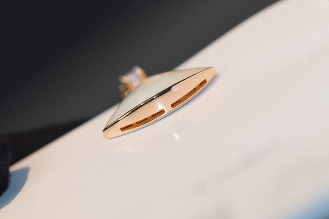 [Love's Uplift]DREAM NECKLACE WHITE MOP PINK GOLD 1 DIAMOND