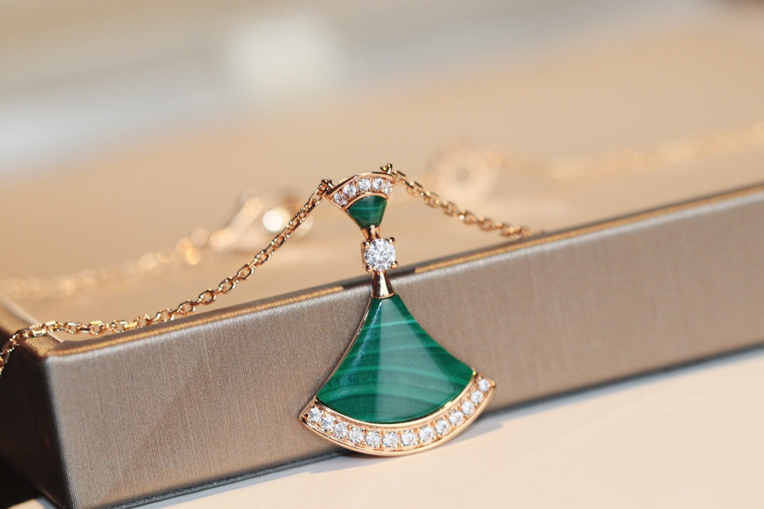 [Love's Uplift]DREAM NECKLACE MALACHITE DIAMOND