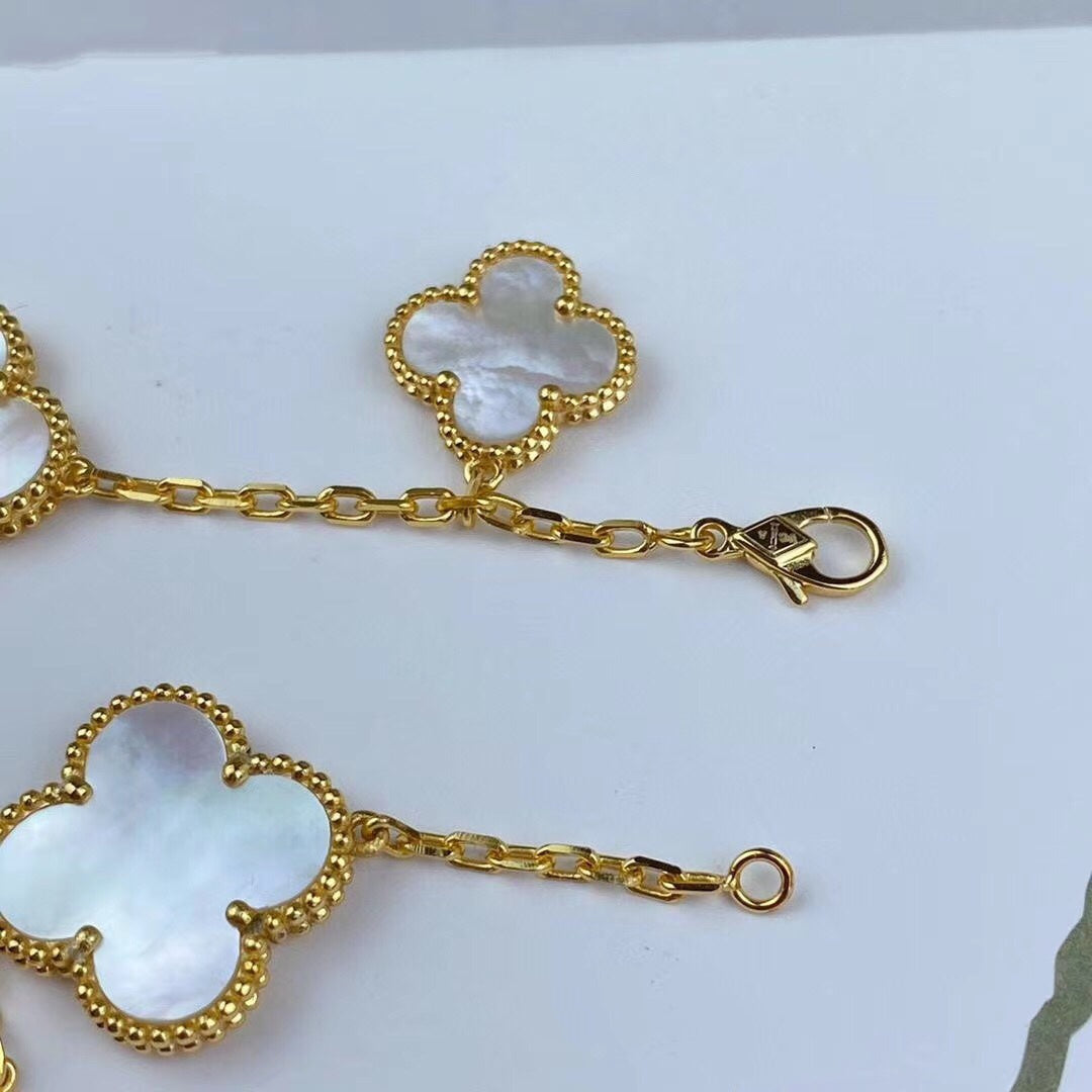[Love's Uplift]MAGIC CLOVER MOP GOLD BRACELET 5 MOTIFS