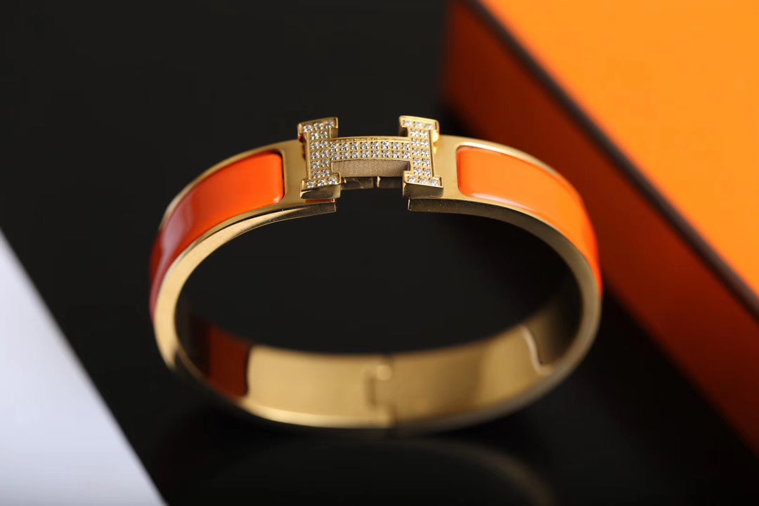 [Love's Uplift]H BRACELET GOLD DIAMOND