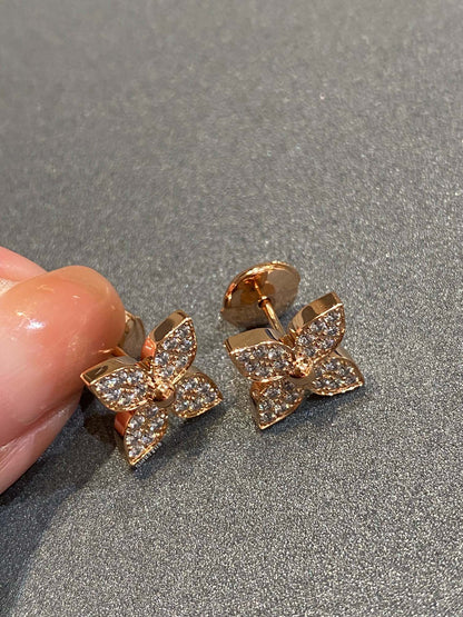 [Love's Uplift]STAR DIAMOND EARRINGS