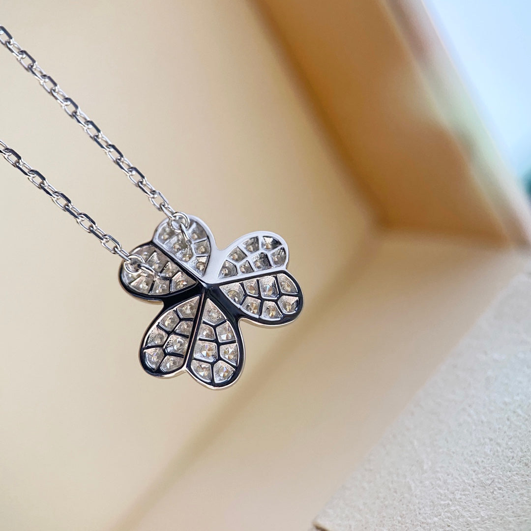 [Love's Uplift]CLOVER DIAMOND NECKLACE SILVER