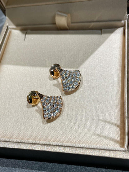 [Love's Uplift]DREAM STUD EARRINGS DIAMOND