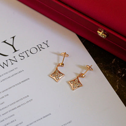 [Love's Uplift]STAR DIAMONDS EARRINGS GOLD