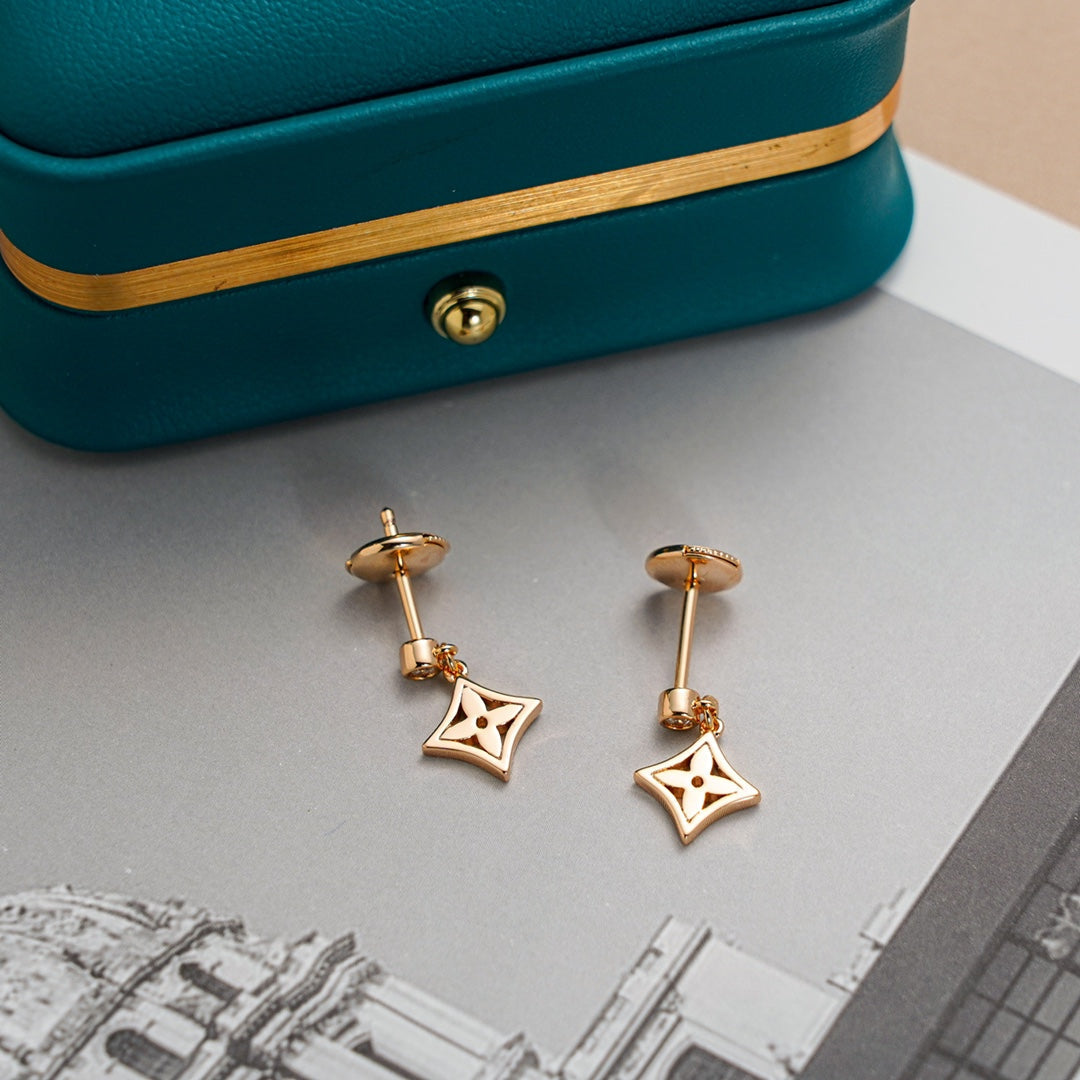 [Love's Uplift]STAR EARRINGS GOLD