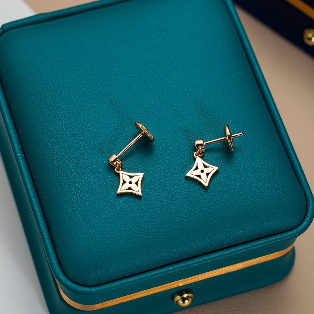 [Love's Uplift]STAR EARRINGS GOLD
