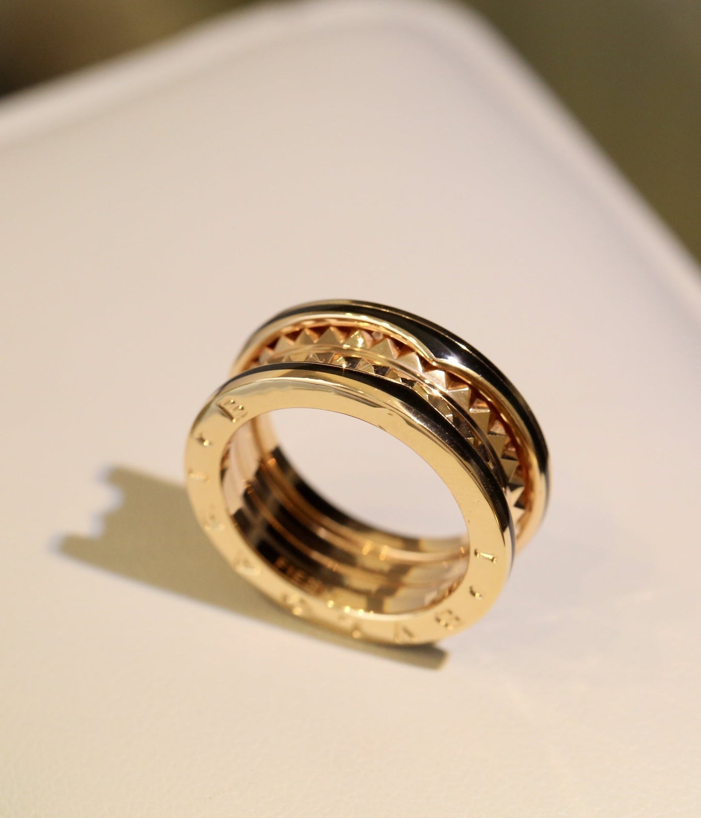 [Love's Uplift]ZERO 1 PINK GOLD BLACK CERAMIC RING