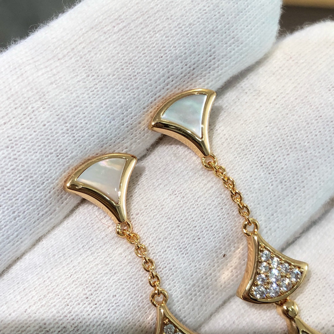 [Love's Uplift]DREAM EARRINGS 3 MOTIFS DIAMOND MOP PINK GOLD