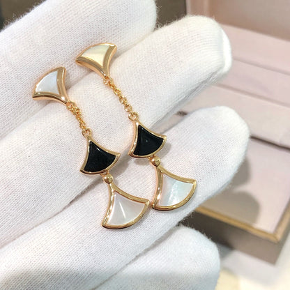 [Love's Uplift]DREAM EARRINGS 3 MOTIFS ONYX MOP PINK GOLD