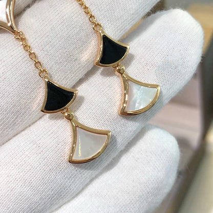 [Love's Uplift]DREAM EARRINGS 3 MOTIFS ONYX MOP PINK GOLD