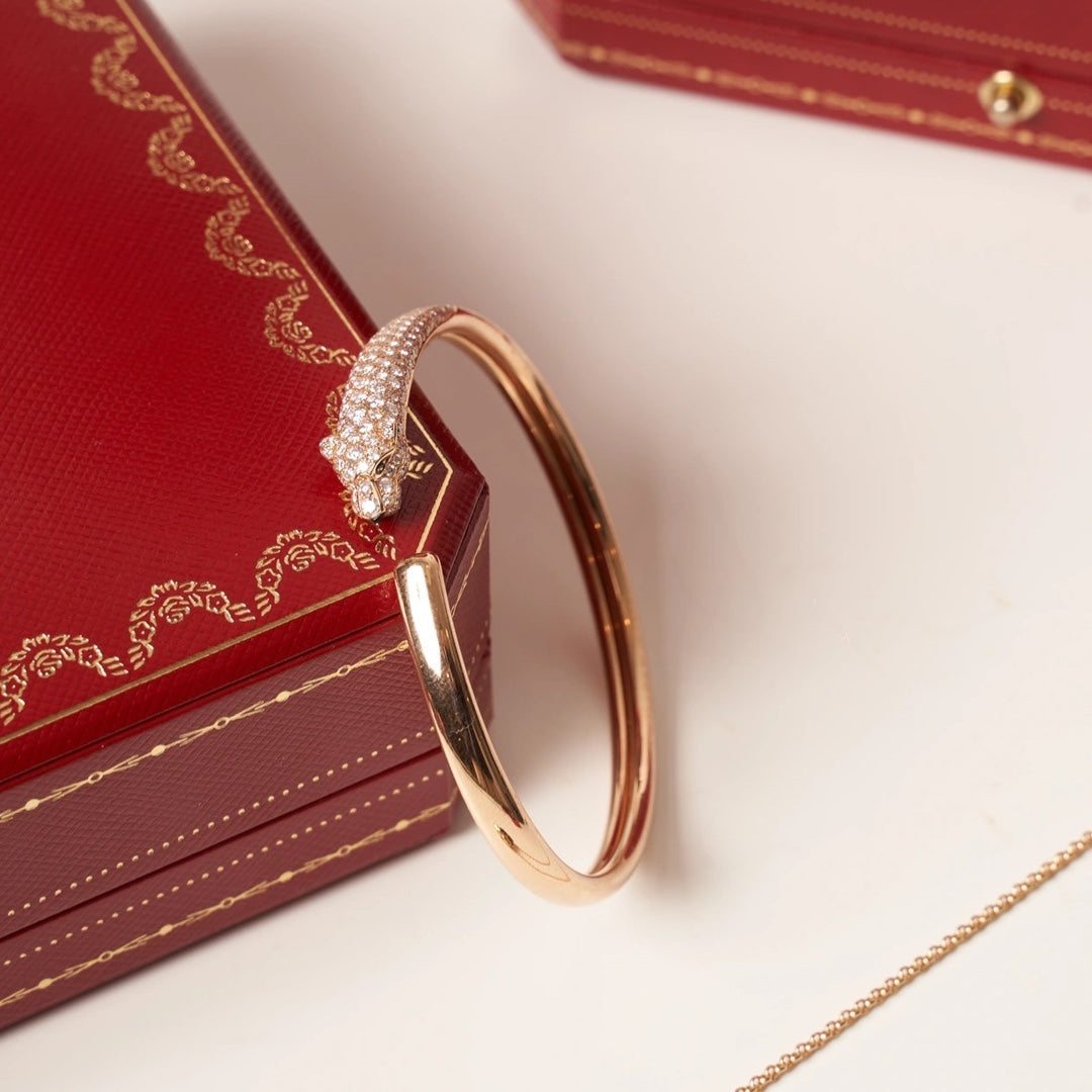[Love's Uplift]PANTHERE ROSE GOLD DIAMOND OPEN BRACELET