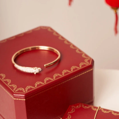[Love's Uplift]PANTHERE ROSE GOLD DIAMOND OPEN BRACELET
