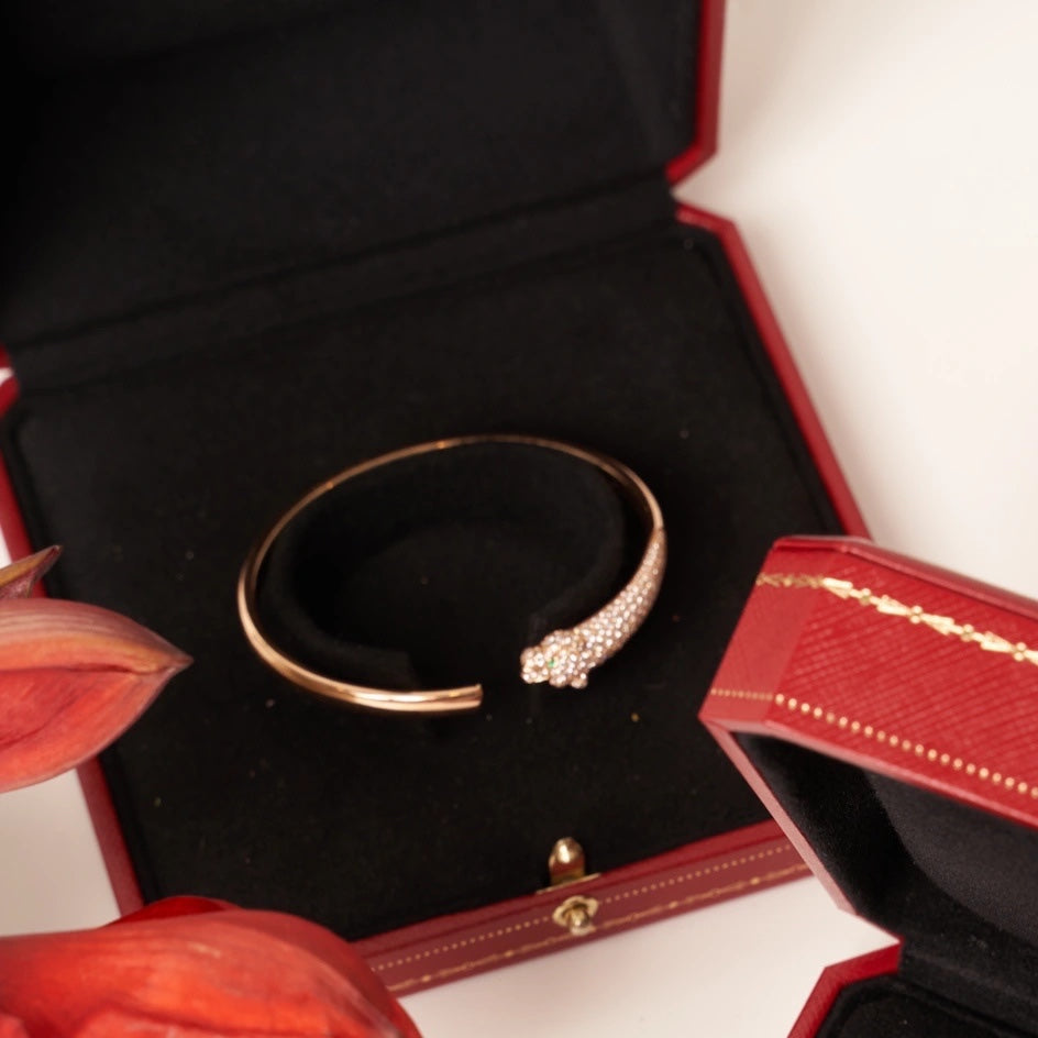 [Love's Uplift]PANTHERE ROSE GOLD DIAMOND OPEN BRACELET