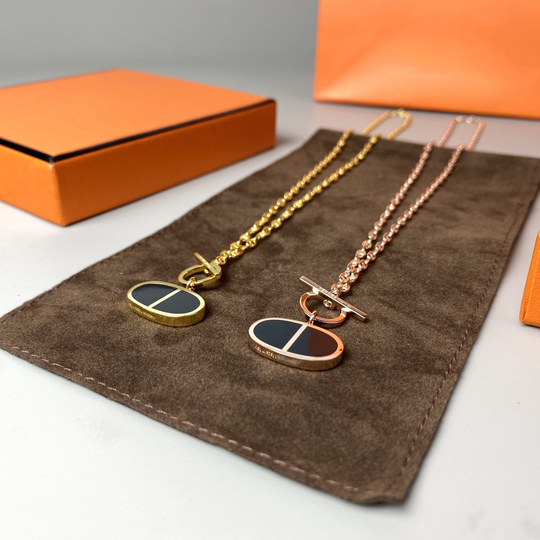 [Love's Uplift]CHAINE VERSO BLACK CERAMIC NECKLACE