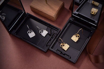 [Love's Uplift]KELLY DIAMOND EARRINGS