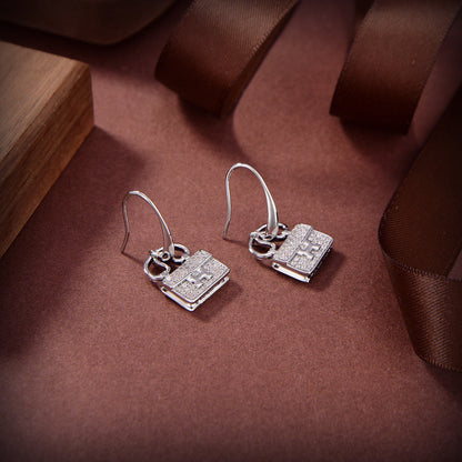 [Love's Uplift]KELLY DIAMOND EARRINGS
