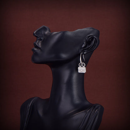 [Love's Uplift]KELLY DIAMOND EARRINGS