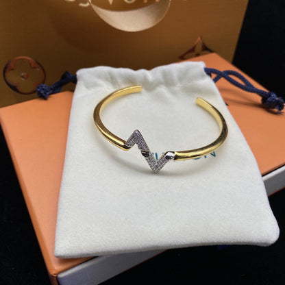 [Love's Uplift]VOLTE UPSITE DOWN DIAMOND GOLD OPEN BRACELET