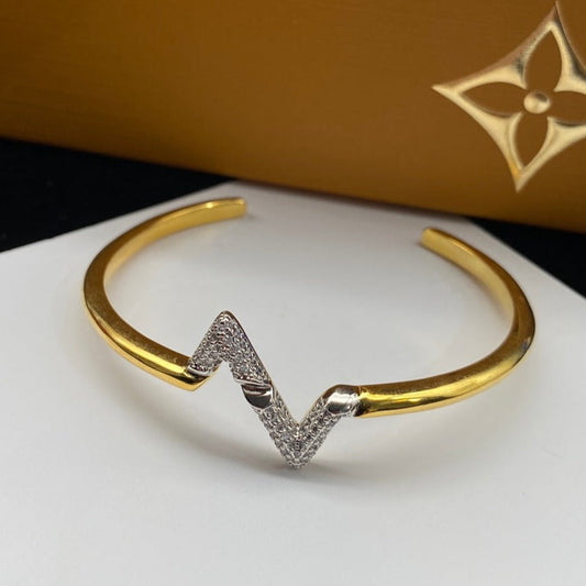 [Love's Uplift]VOLTE UPSITE DOWN DIAMOND GOLD OPEN BRACELET