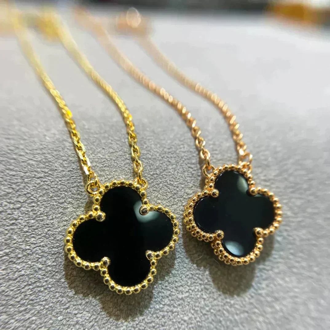 [Love's Uplift]CLOVER 15MM BLACK ONYX SINGLE FLOWER NECKLACE