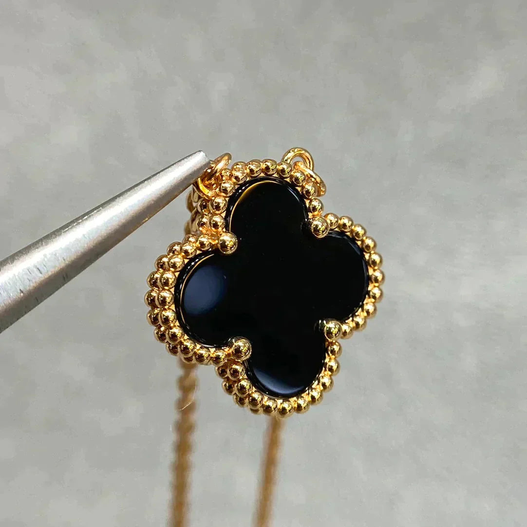 [Love's Uplift]CLOVER 15MM BLACK ONYX SINGLE FLOWER NECKLACE