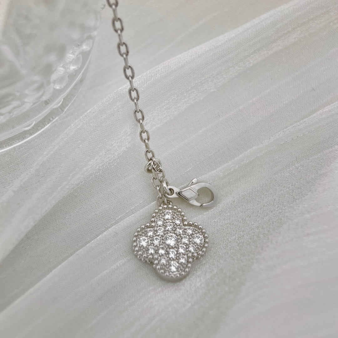 [Love's Uplift]CLOVER 5 MOTIFS SILVER DIAMONDS NECKLACE
