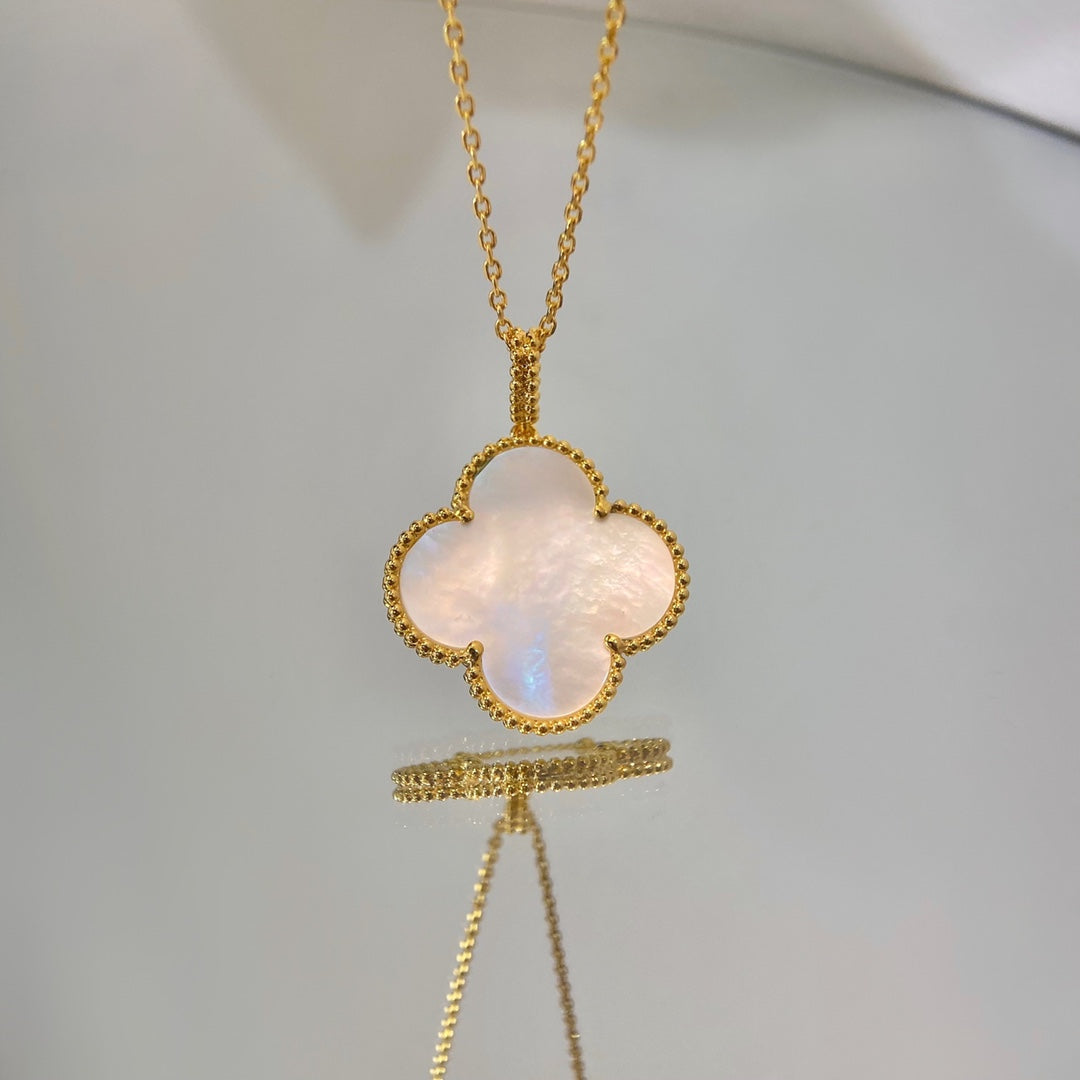 [Love's Uplift]CLOVER 25MM MOP LARGE PENDANT NECKLACE