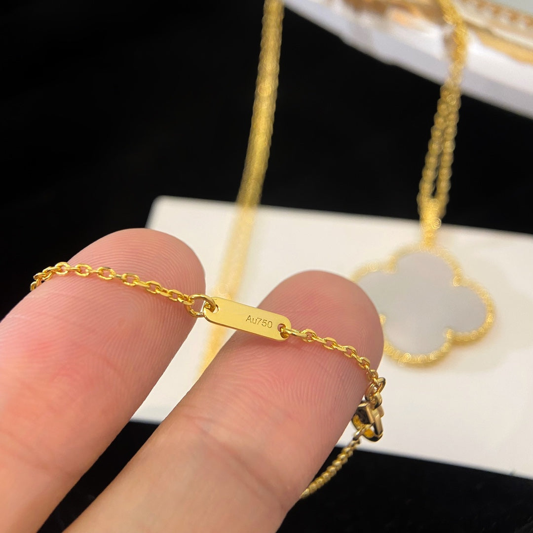 [Love's Uplift]CLOVER 25MM MOP LARGE PENDANT NECKLACE