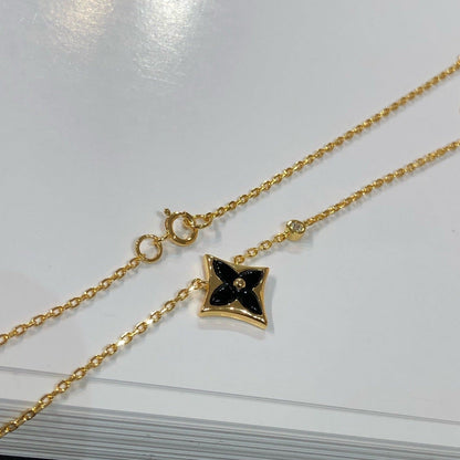[Love's Uplift]STAR BLACK MOP NECKLACE