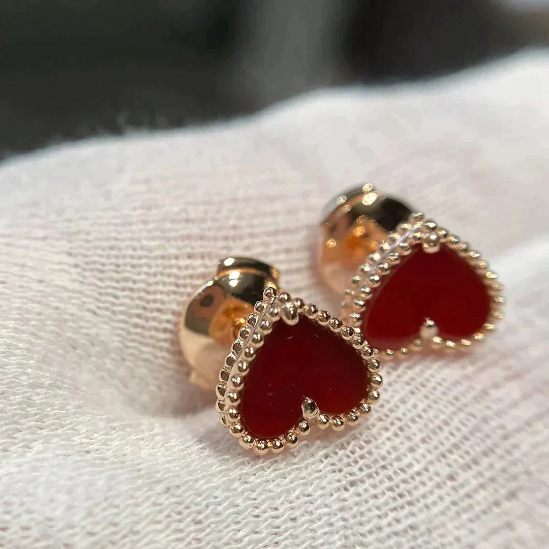 [Love's Uplift]HEART CARNELIAN STUD EARRINGS