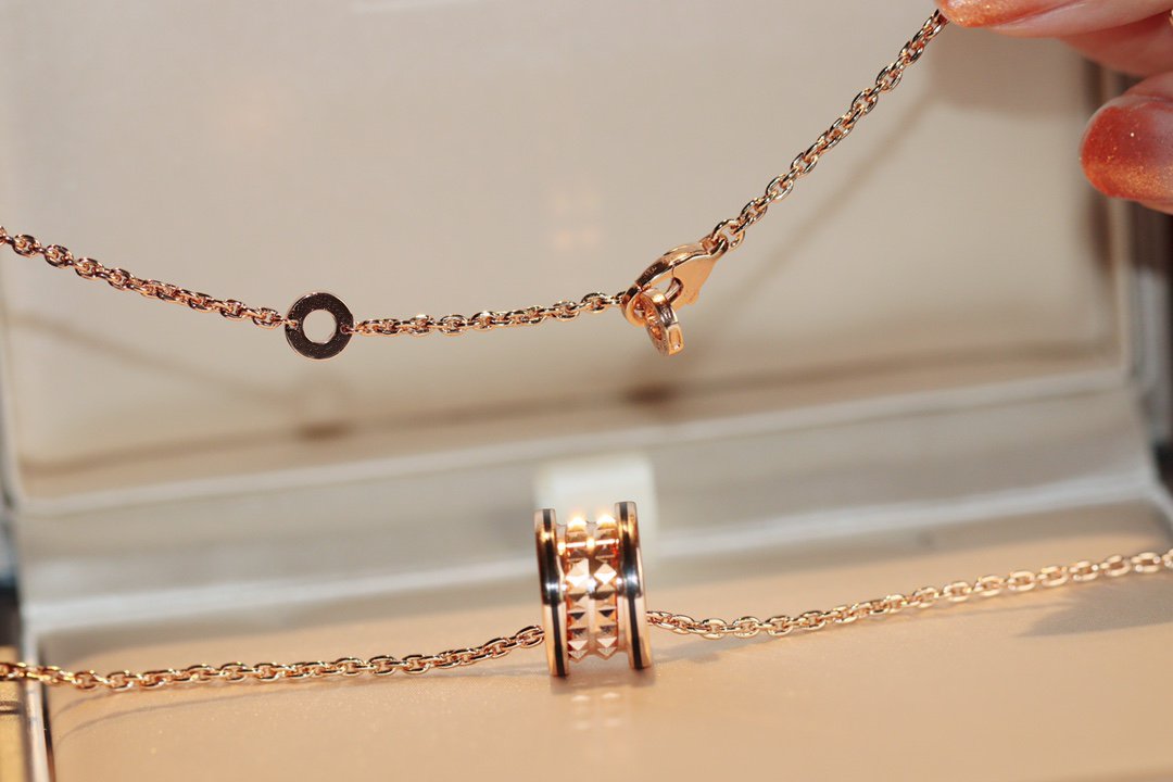 [Love's Uplift]ZERO 1 ROCK PEDANT PINK GOLD BLACK NECKLACE