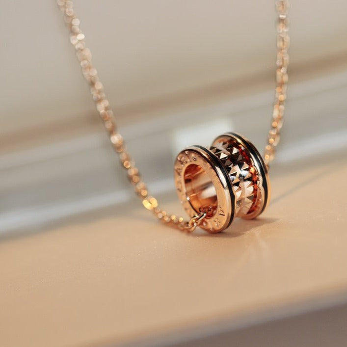 [Love's Uplift]ZERO 1 ROCK PEDANT PINK GOLD BLACK NECKLACE