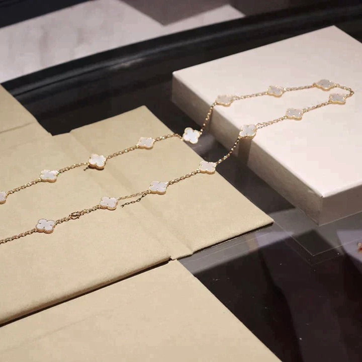 [Love's Uplift]CLOVER 20 MOTIFS WHITE MOP NECKLACE