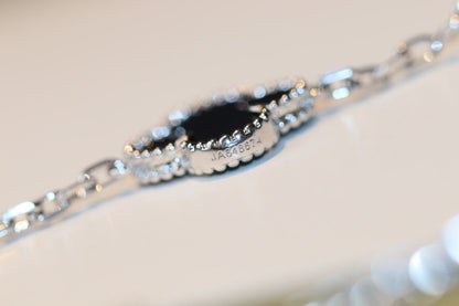 [Love's Uplift]CLOVER 20 MOTIFS ONYX DIAMOND SILVER