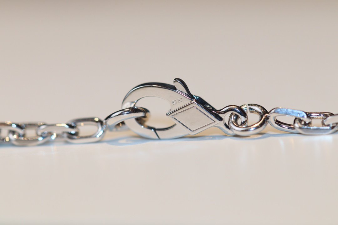 [Love's Uplift]CLOVER 20 MOTIFS ONYX DIAMOND SILVER