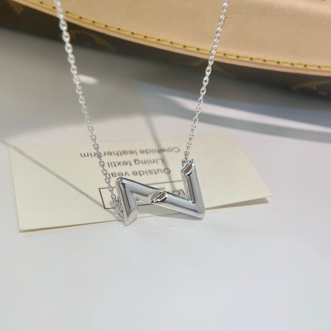[Love's Uplift]VOLTE UPSIDE DOWN NECKLACE