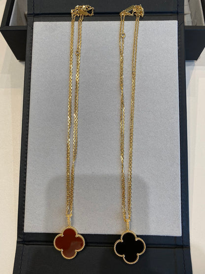 [Love's Uplift]CLOVER 25MM NECKLACE GOLD CARNELIAN