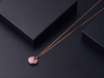 [Love's Uplift]AMULETTE ROSE GOLD PINK MOP NECKLACE