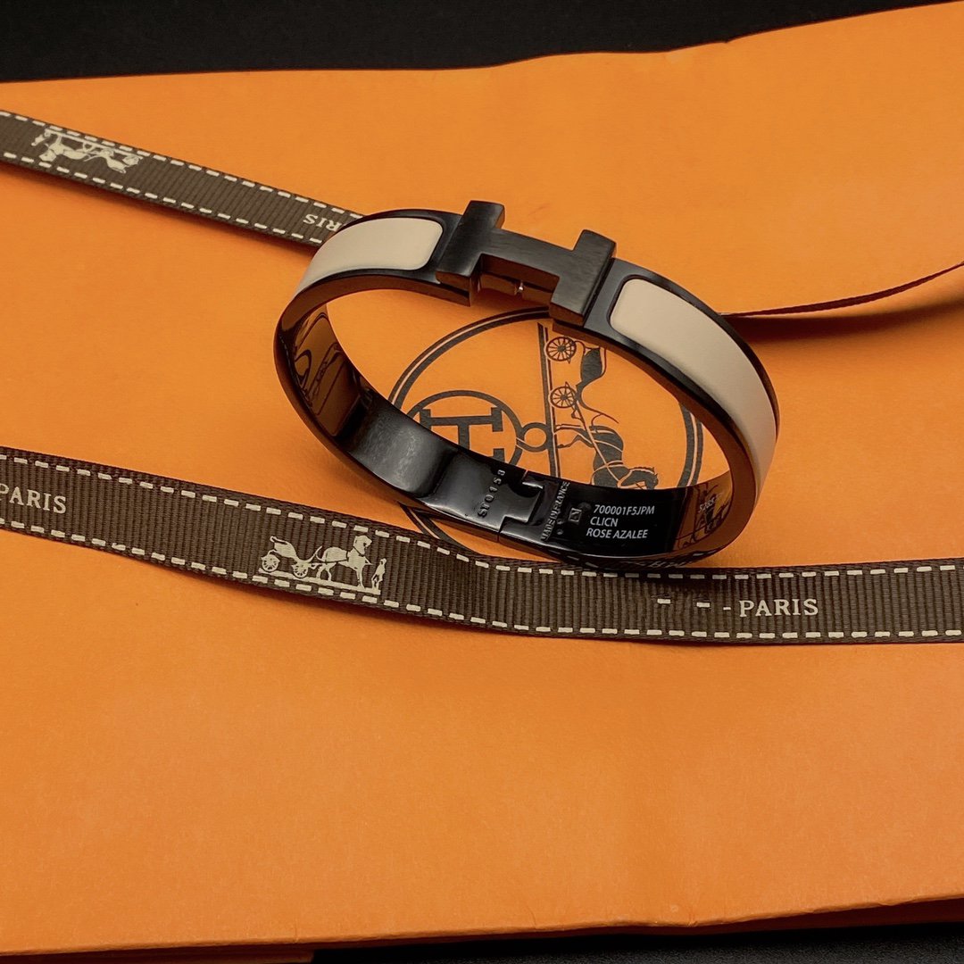 [Love's Uplift]H BRACELET 12MM BLACK BEIGE CERAMIC