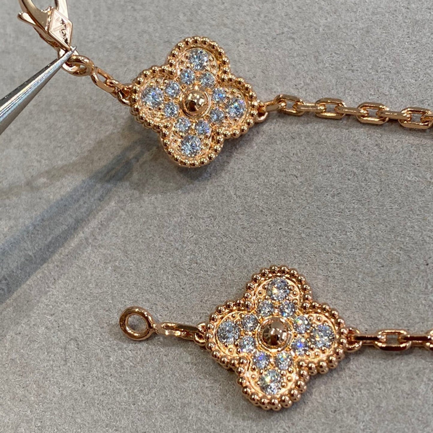 [Love's Uplift]CLOVER 5 MOTIFS  FULL DIAMOND BRACELET