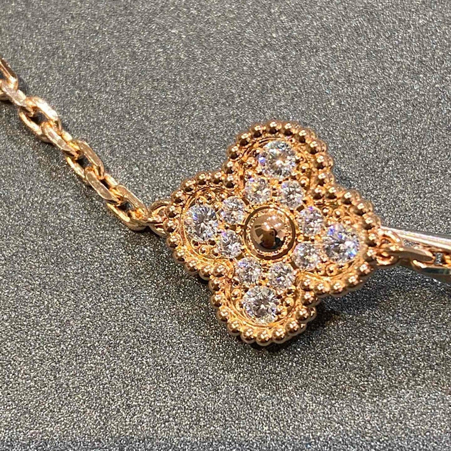 [Love's Uplift]CLOVER 5 MOTIFS  FULL DIAMOND BRACELET