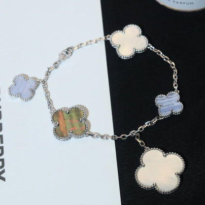 [Love's Uplift]CLOVER BRACELET 5 MOTIFS MOP CHALCEDONY SILVER