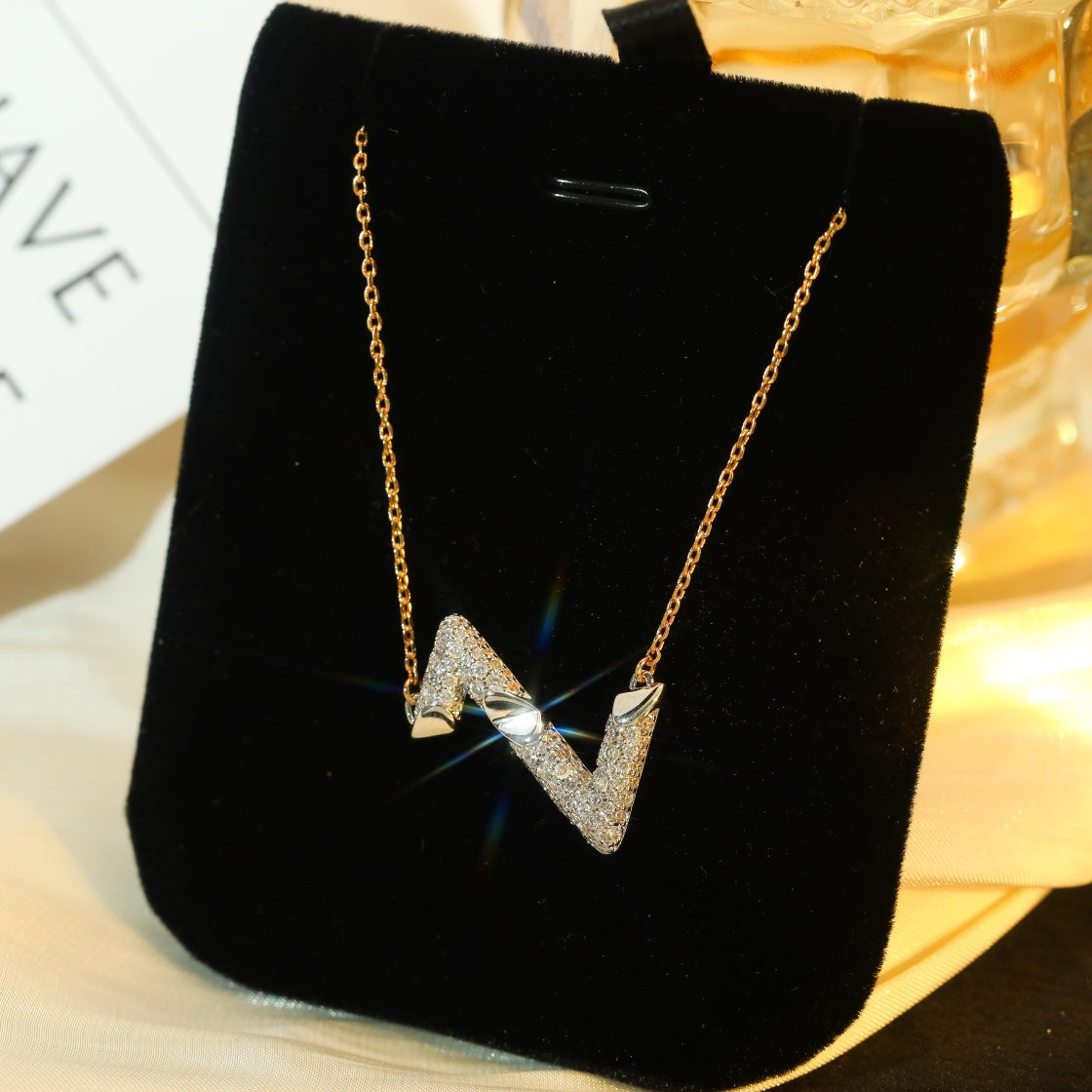 [Love's Uplift]VOLT SILVER DIAMOND PEDANT NECKLACE